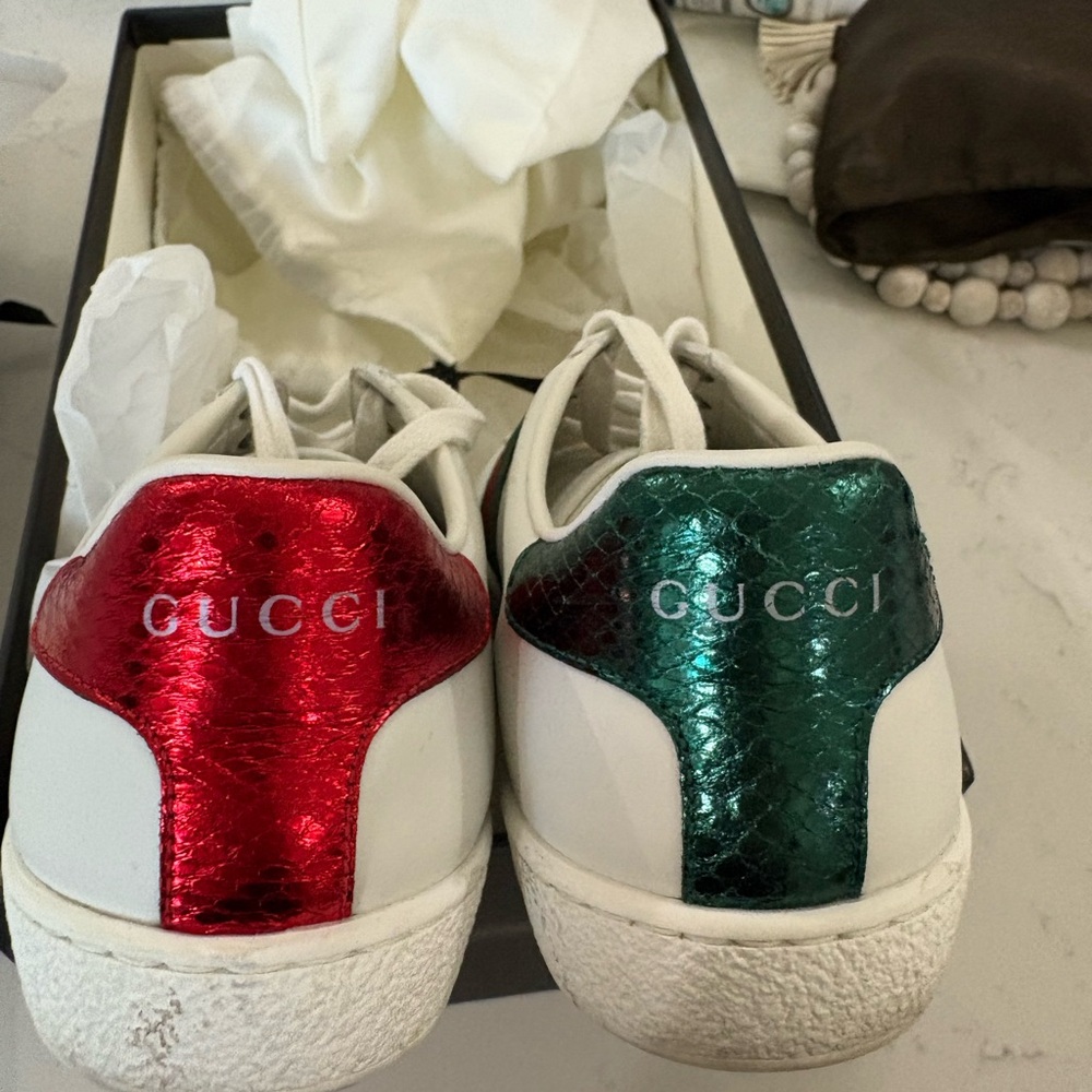 Gucci Aces Bee 🐝